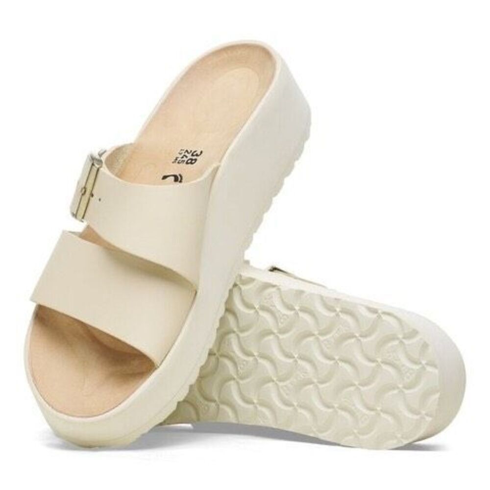 Birkenstock Cream Sandals